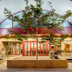 Nest Shinsaibashi Japón